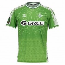 Camiseta prepartido del Real Betis "El Año de la Serpiente" para hombre 25-26